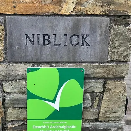Niblick Nocleg ze śniadaniem *